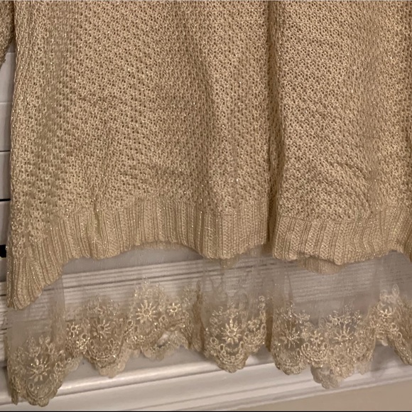 Sweater - Picture 2 of 4